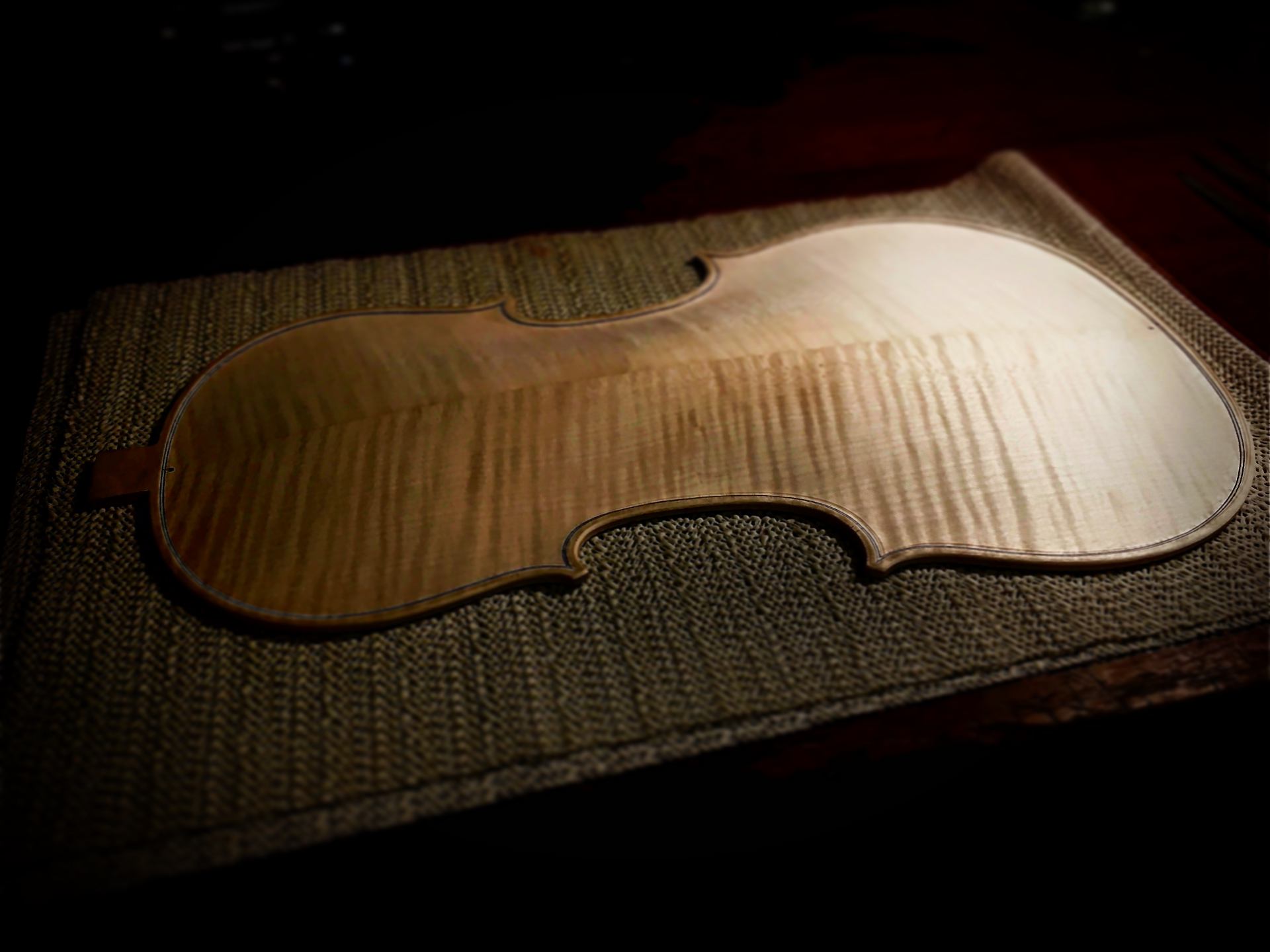 http://www.lombardiviolins.com/wp-content/uploads/2024/04/B57234F6-24DF-4735-B339-66A61AE69989.jpg