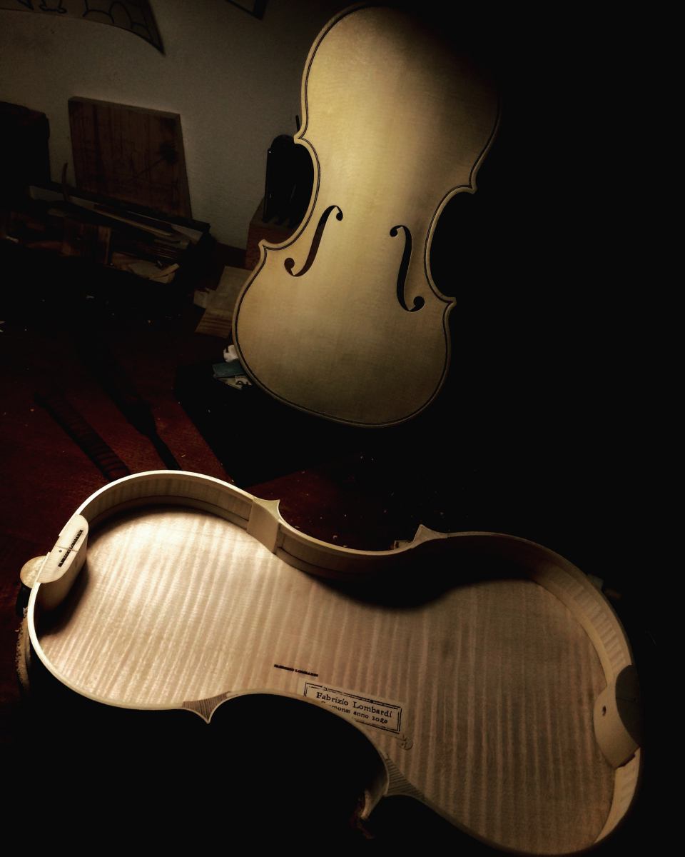 http://www.lombardiviolins.com/wp-content/uploads/2024/04/IMG_9140.jpg
