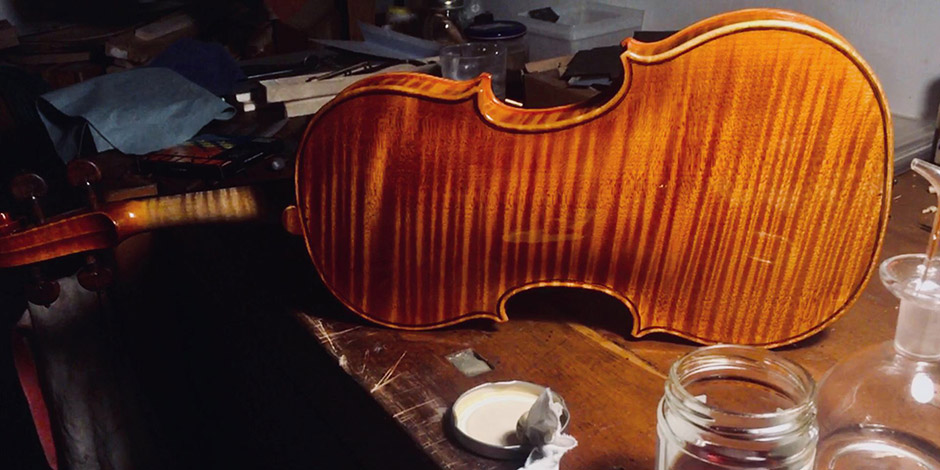 http://www.lombardiviolins.com/wp-content/uploads/2024/04/destra.jpg